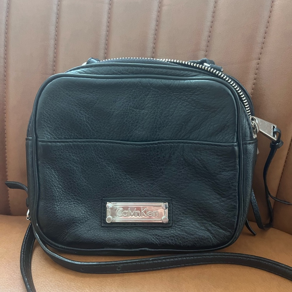 Calvin Klein Black Leather camera Bag style purse crossbody